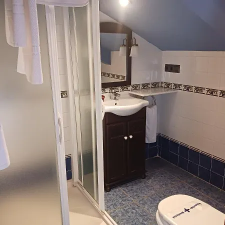 فندق Restaurante Dona Elvira Nava del Rey