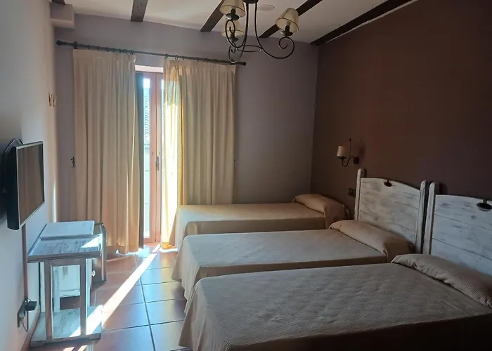 Hotel Restaurante Dona Elvira Nava del Rey